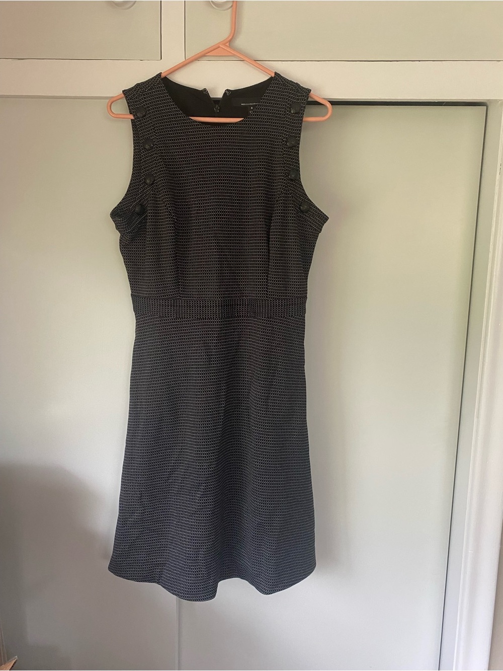 White House Black Market Sleeveless Fit & Flare dress size 8
